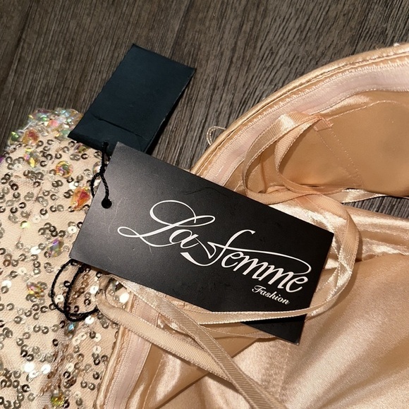 La Femme Magenta Paradise Embellished Layered-Skirt Sweetheart Gown - Picture 10 of 16